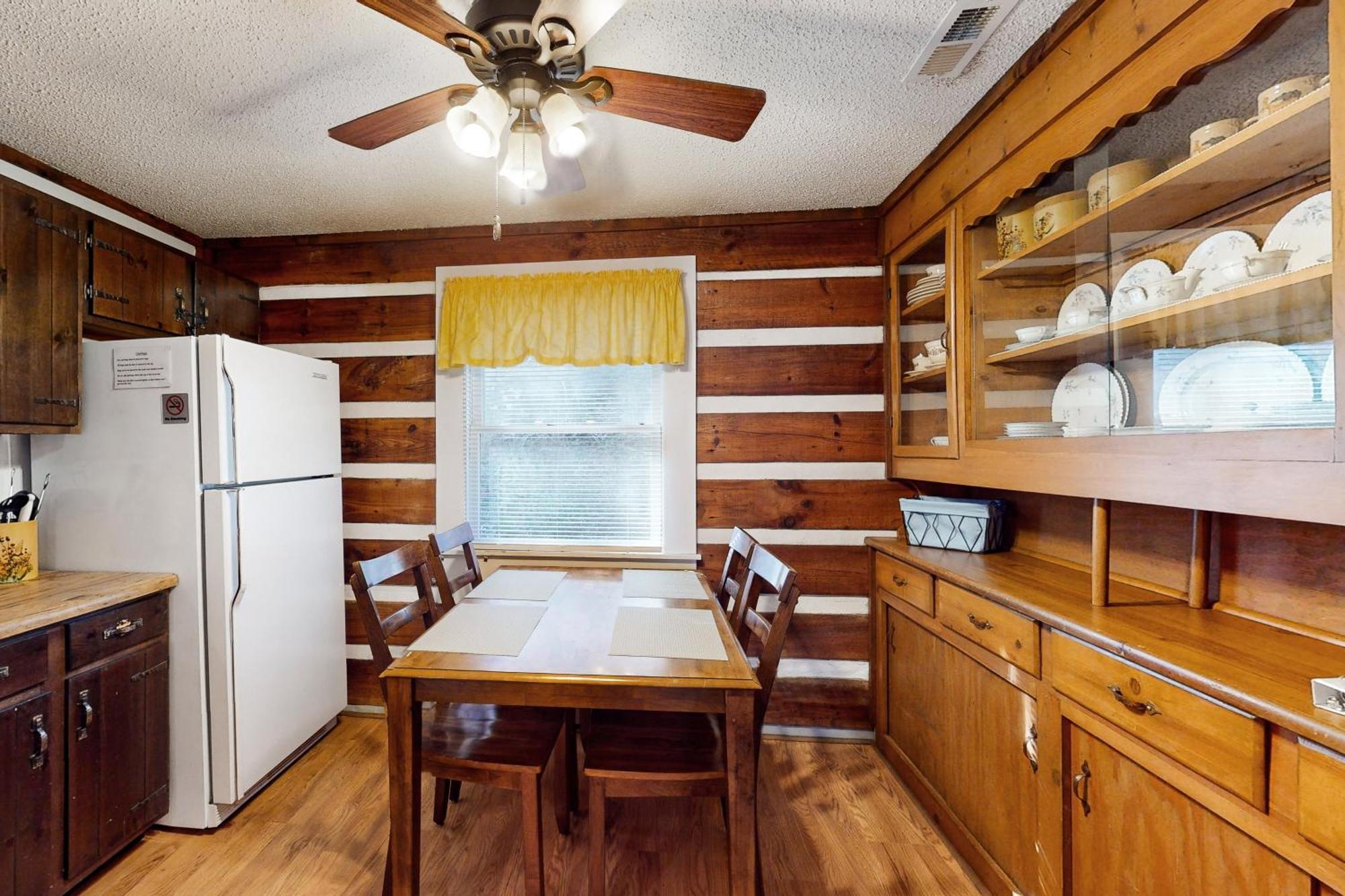 2 Bed 2 Bath Vacation Home In Whittier II エクステリア 写真