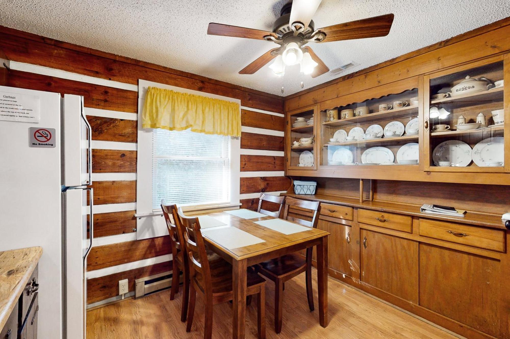 2 Bed 2 Bath Vacation Home In Whittier II エクステリア 写真